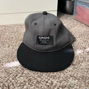 Kings hat